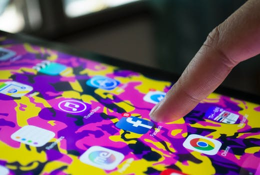 quảng cáo facebook