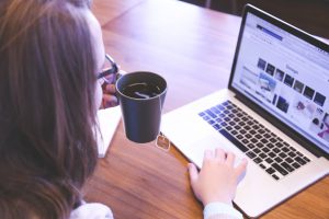 quảng cáo website trên facebook 1