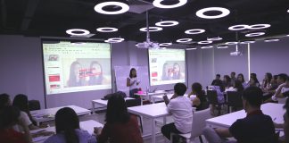 Adsplus.vn trong buổi Internal training cùng Giám đốc đối tác chiến lược Việt Nam training