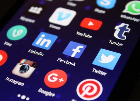 Công cụ kiếm tiền mới của Youtube cho creator trong cuộc đua online video Công cụ kiếm tiền mới của Youtube trong cuộc đua online video