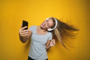công cụ social listening