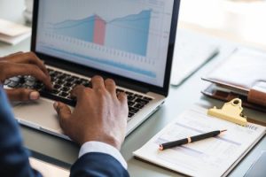6 ứng dụng mới nhất hỗ trợ quản lí cho marketing ngành dược phẩm y tế