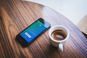 công cụ hỗ trwoj tiếp thị online