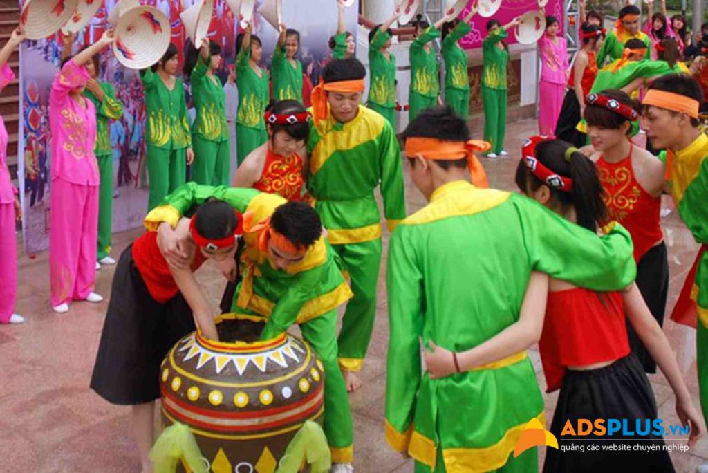 Bắt trạch trong chum
