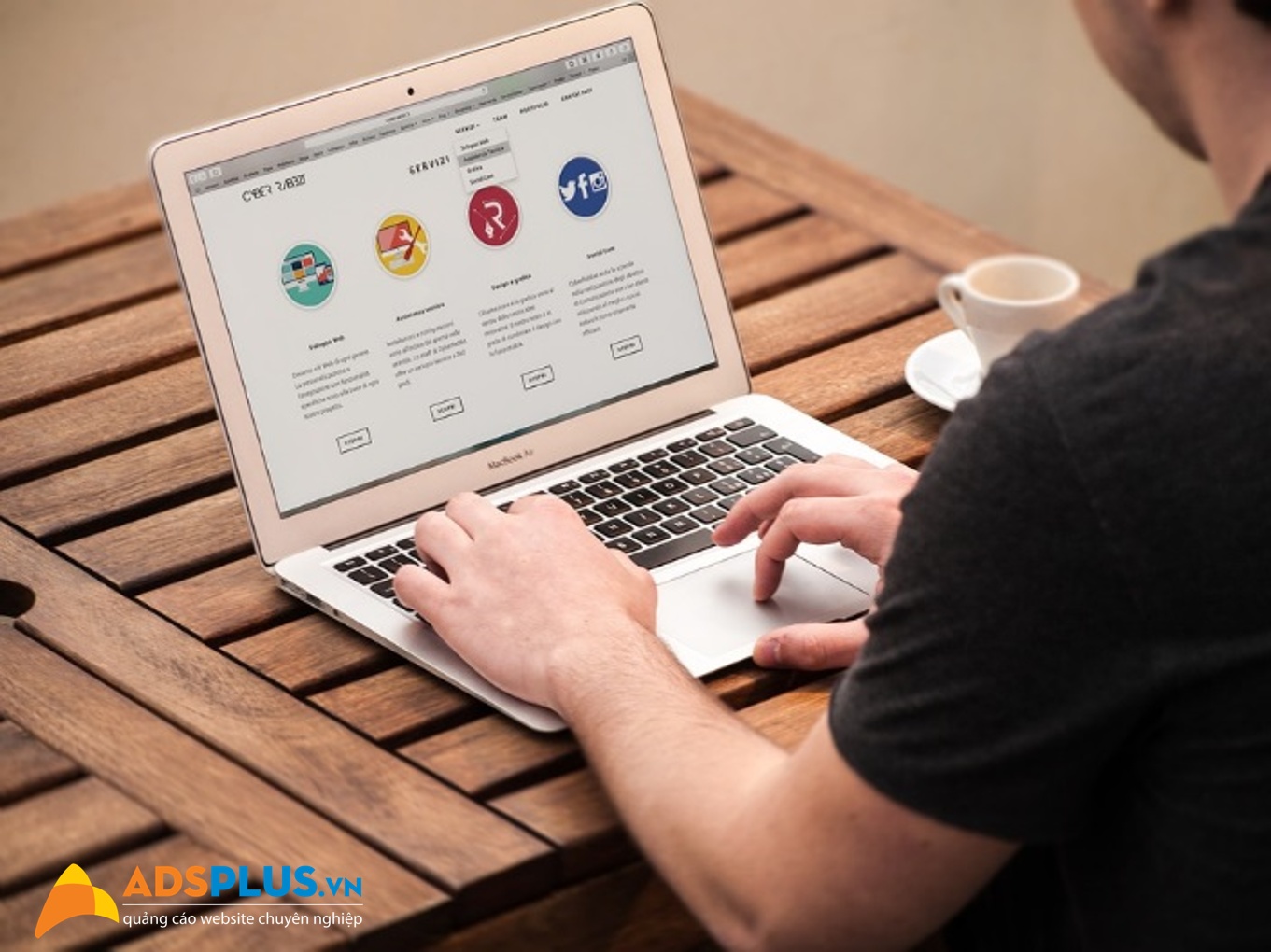 thiết kế website nhanh 1