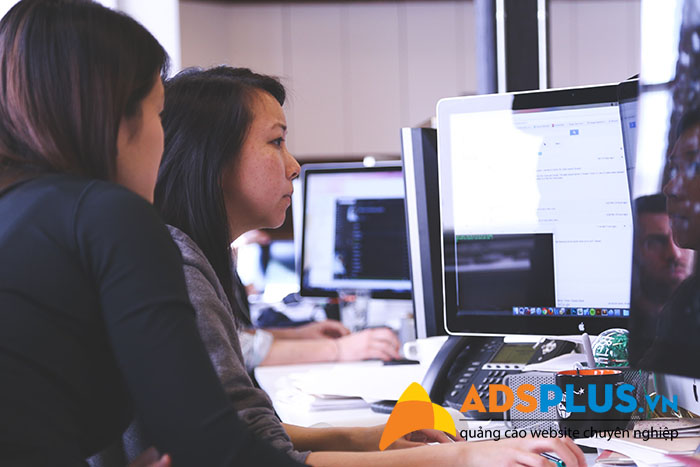 công ty quảng cáo truyền thông 02