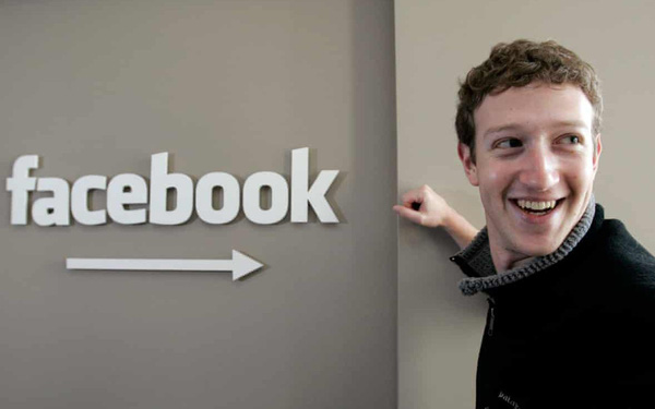 facebook hay google ai là kẻ mạnh hơn
