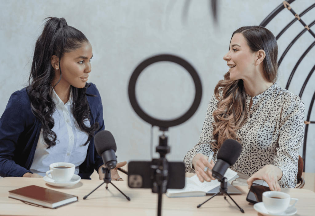 Conversational Podcasts là gì?