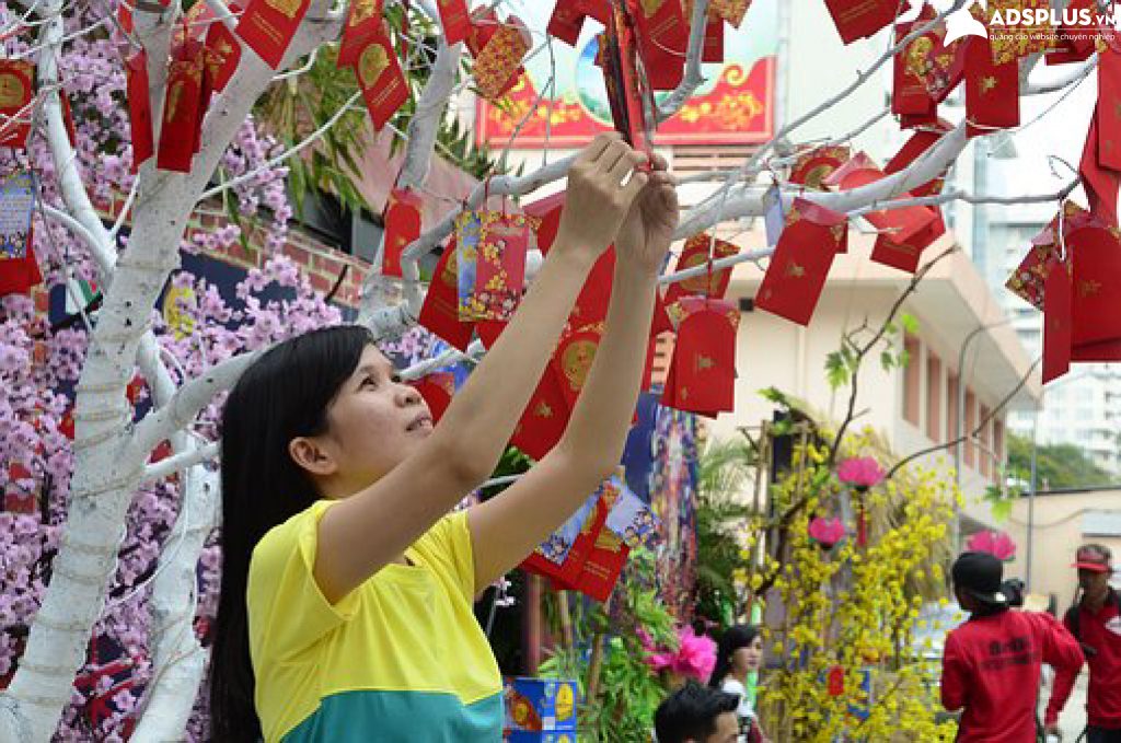 quảng cáo tết 02