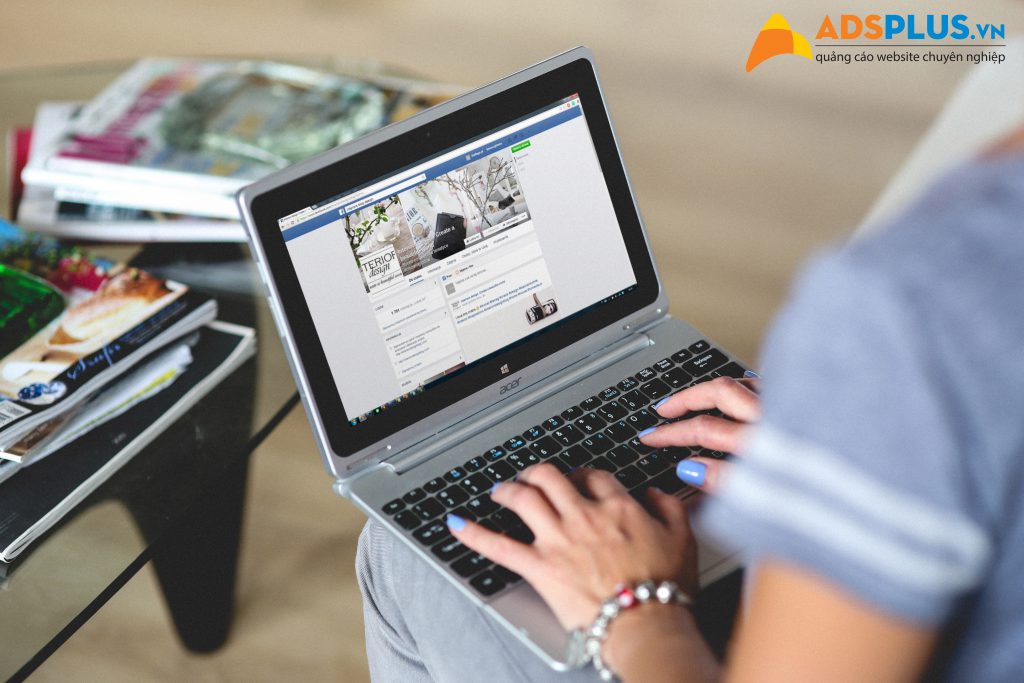 Facebook nhắn tin 01